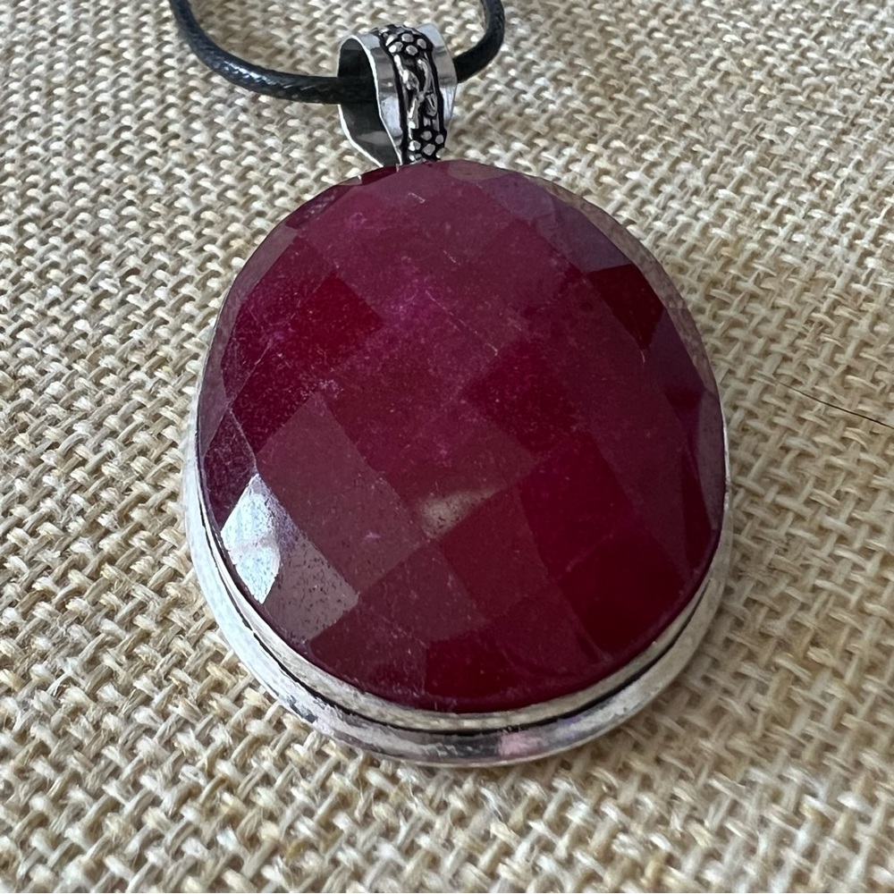 New Enhanced Faceted Red Ruby Crystal Stone Silve… - image 2